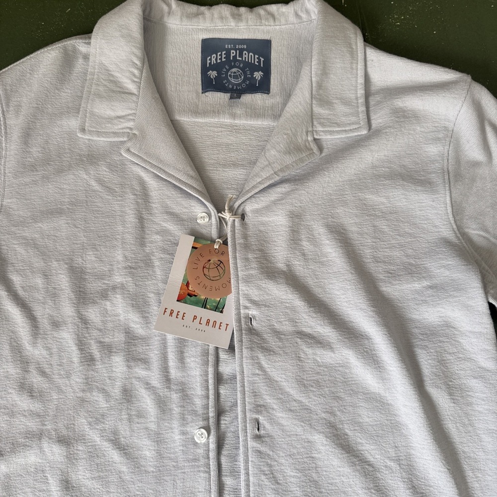 Free Planet Mens Short Sleeve Button Down Shirt Pale Blue FN9S85PLBC Large NWT